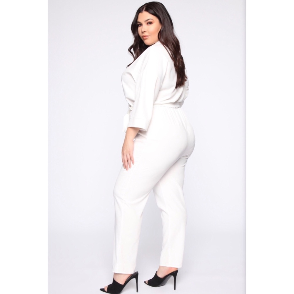 🛑SOLD🛑Jumpsuit - Picture 3 of 3